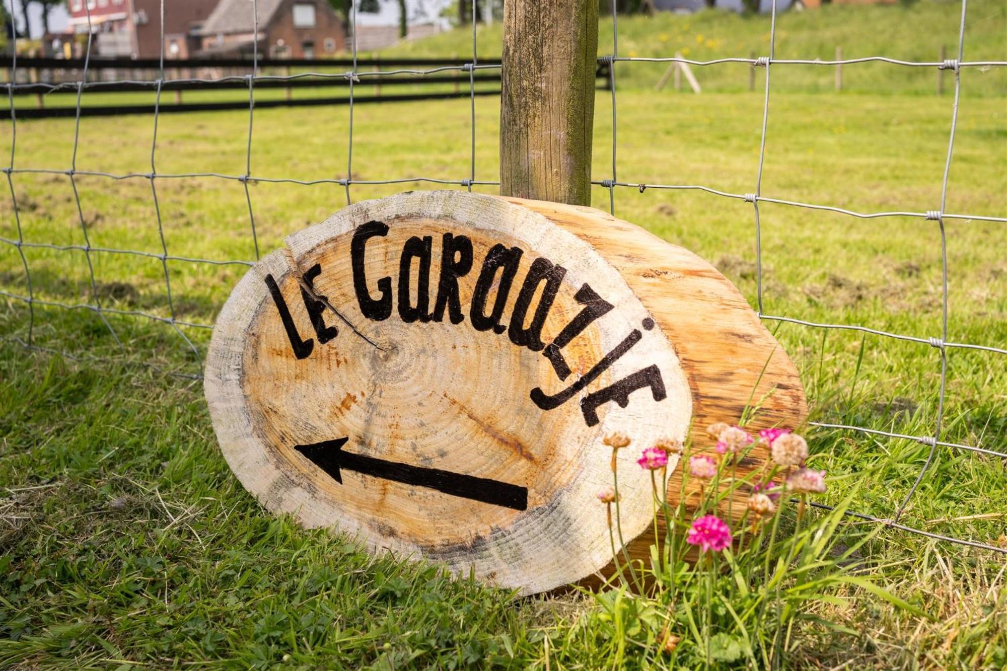 Vakantiewoning Le Garaazje 'S-Gravendeel Экстерьер фото