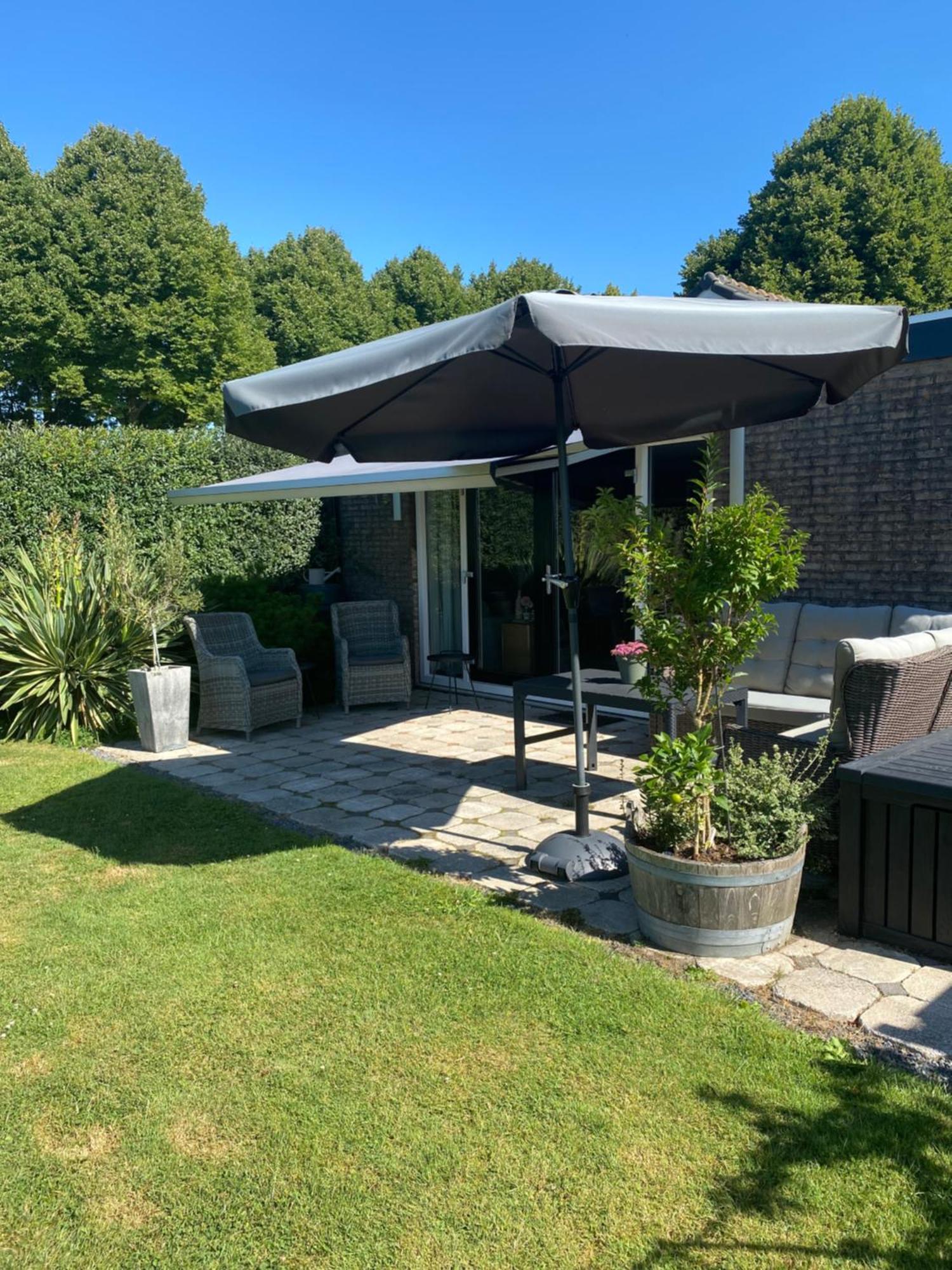 Vakantiewoning Le Garaazje 'S-Gravendeel Экстерьер фото